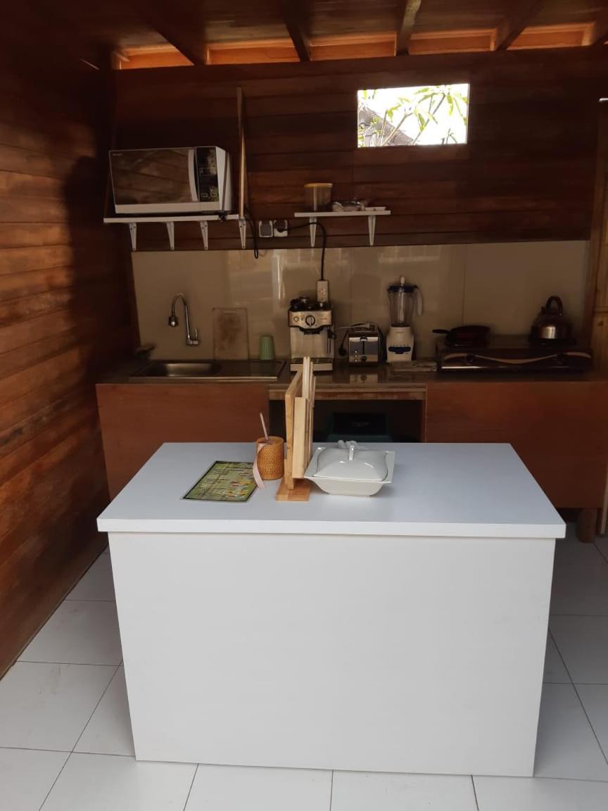 Kakiang Homestay Lembongan Exteriör bild